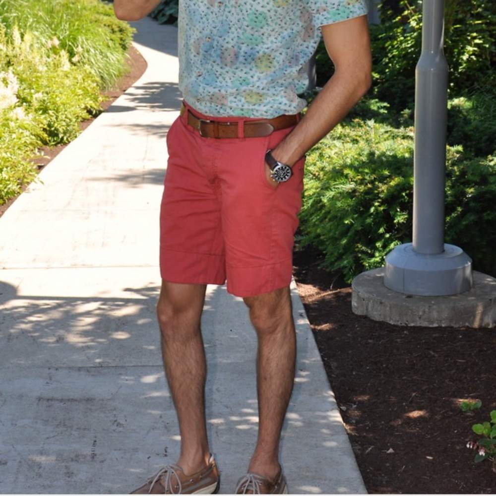 UO Cutoff Chino Shorts